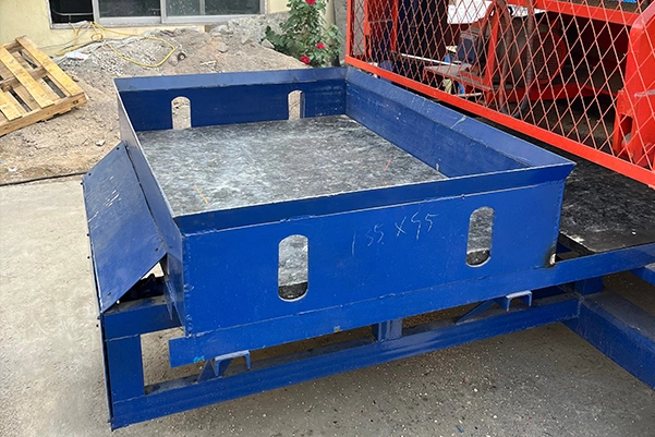 Vibration table base matched with QT12-15 concrete block machine