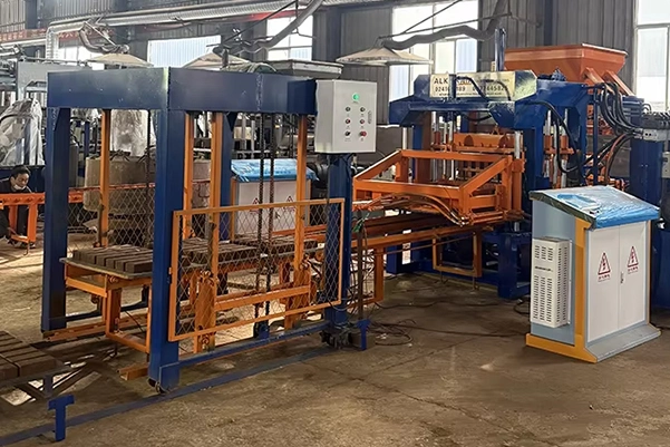 QT5-15 automatic hydraulic concrete block making machine complete production line